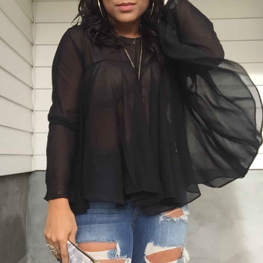 Black Round Neck Sheer ruffle Lightweight Top. - Picture 2 of 3